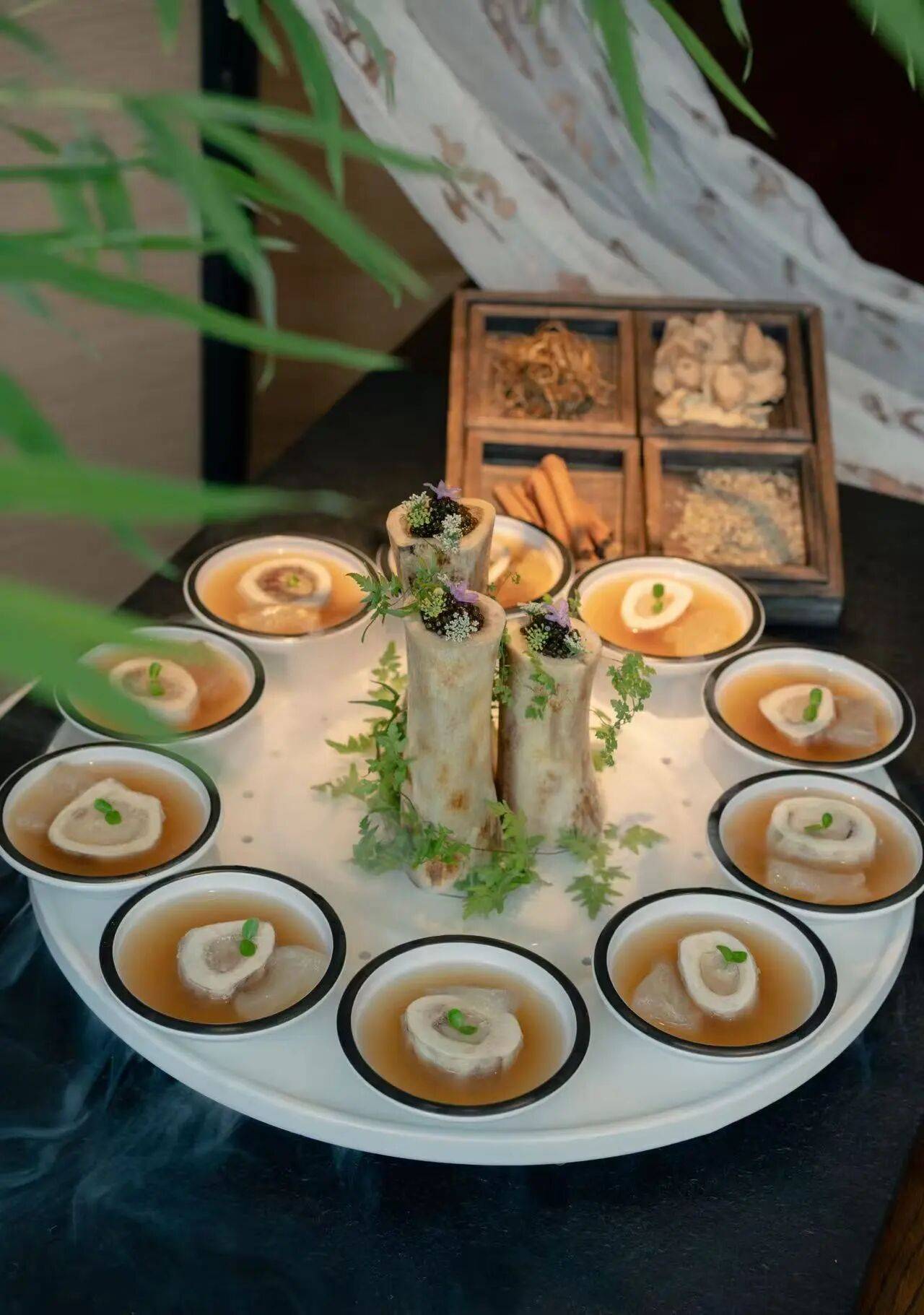 ：当生活被“精养”健康生态出现了哪些精细化演变？MG不朽情缘《2023中国健康生活趋势洞察报告》(图6)