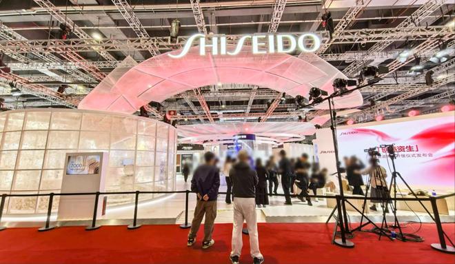 创新”2025进博照见美妆巨头三大战略不朽情缘游戏入口从“炫技”到“中国式(图9)