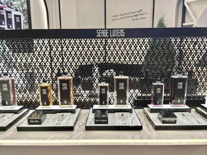 创新”2025进博照见美妆巨头三大战略不朽情缘游戏入口从“炫技”到“中国式(图28)