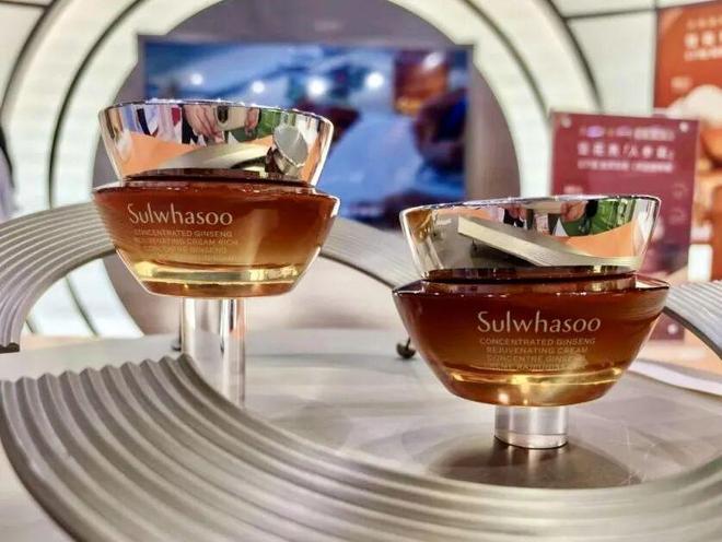 创新”2025进博照见美妆巨头三大战略不朽情缘游戏入口从“炫技”到“中国式(图27)